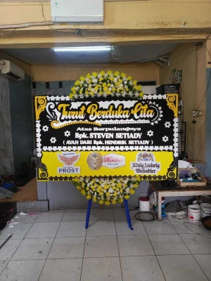 Papan Bunga di Bantarkaret Nanggung